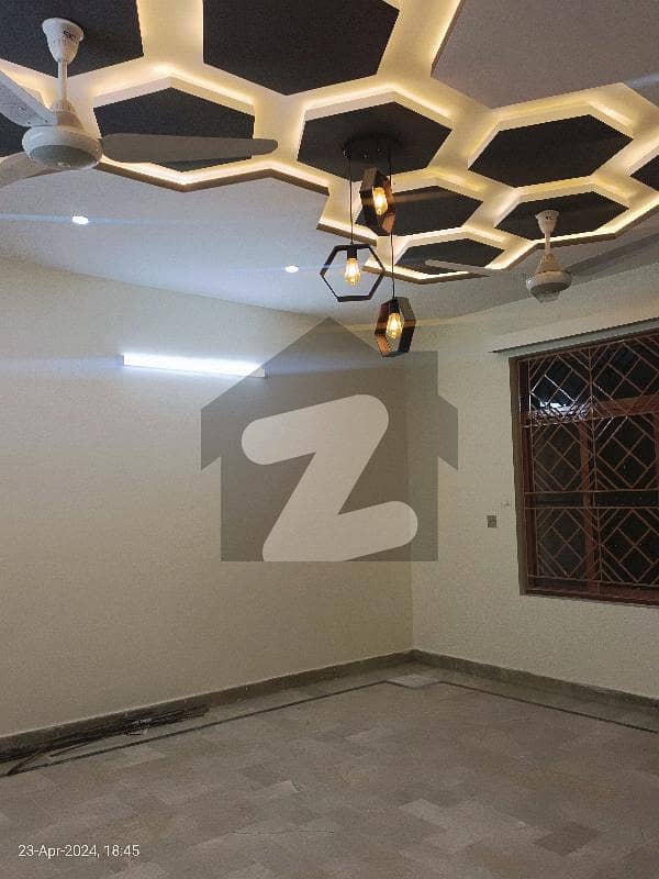 BEAUTIFUL LUXURIOUS 300 SQUARE YARD HOUSE FOR SALE NEAR PARK LANE