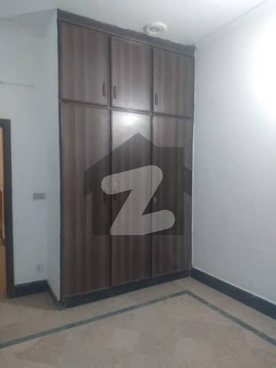 جوہر ٹاؤن فیز 1 - بلاک ایف1 جوہر ٹاؤن فیز 1,جوہر ٹاؤن,لاہور میں 7 کمروں کا 1 کنال دفتر 2.3 لاکھ میں کرایہ پر دستیاب ہے۔