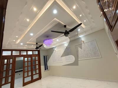 فیصل ٹاؤن - ایف ۔ 18 اسلام آباد میں 7 کمروں کا 8 مرلہ مکان 3.28 کروڑ میں برائے فروخت۔