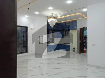 بحریہ آرچرڈ فیز 1 بحریہ آرچرڈ,لاہور میں 5 کمروں کا 10 مرلہ مکان 3.45 کروڑ میں برائے فروخت۔