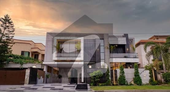 Super Luxury Ultra Modern Bungalow For Sale On 80 Feet Road In Valencia Town Lahore