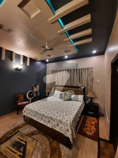 حیات آباد فیز 1 حیات آباد,پشاور میں 7 کمروں کا 1 کنال مکان 7.0 کروڑ میں برائے فروخت۔