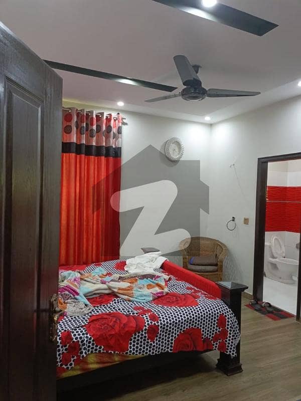 او پی ایف ہاؤسنگ سکیم لاہور میں 5 کمروں کا 10 مرلہ مکان 1.35 لاکھ میں کرایہ پر دستیاب ہے۔