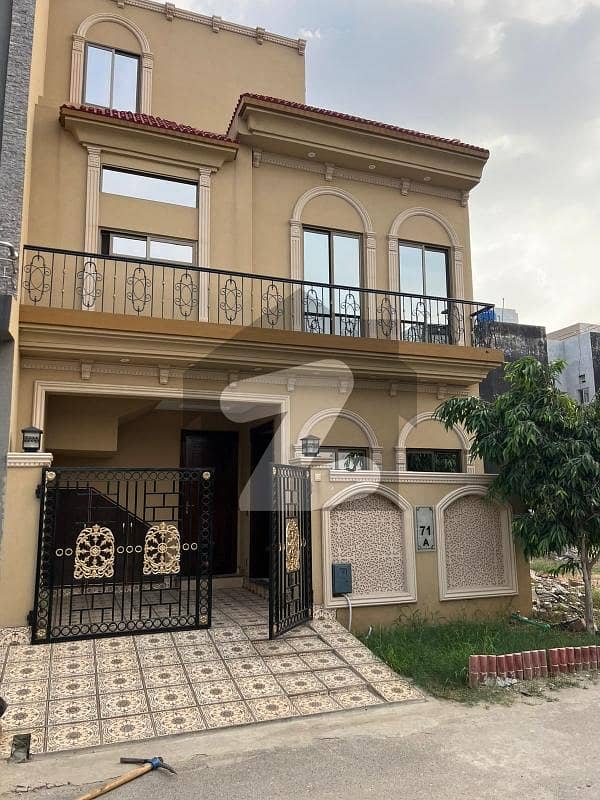 3 marla brand new luxury house available in Alkabire town phase 2