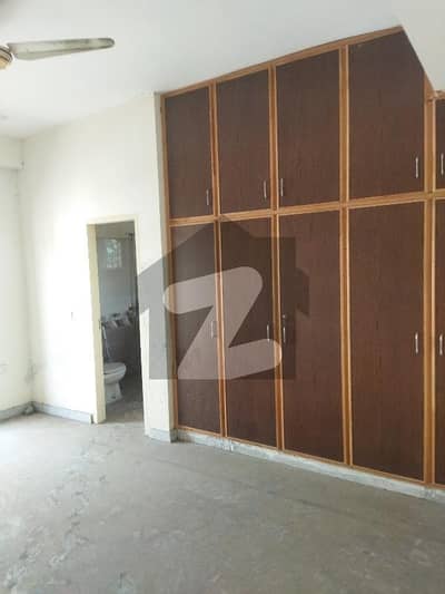 Beautiful House In Allama Iqbal Town For Rent