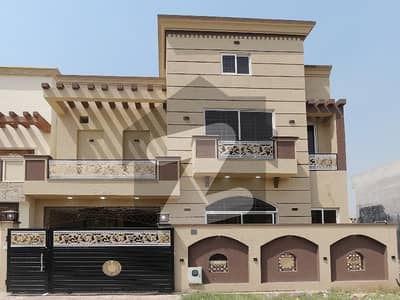 On Excellent Location House Sized 7 Marla Available In Bahria Town Phase 8 - Ali Block