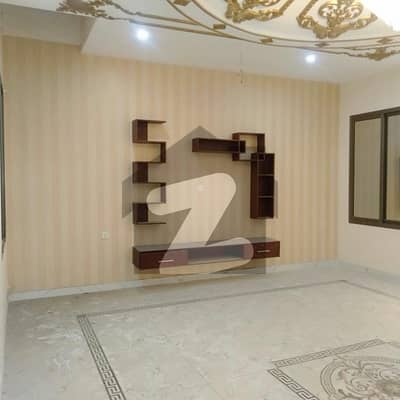 چن ون روڈ فیصل آباد میں 1 کنال عمارت 4.0 لاکھ میں کرایہ پر دستیاب ہے۔