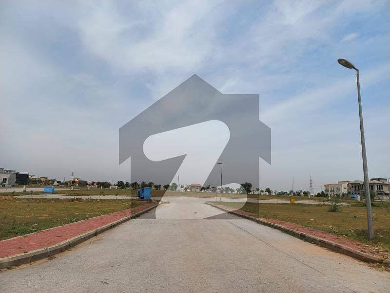 10 Marla Prime and Heighted Location Plot For Sale