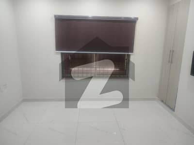 1300 Sqft UnFurnished Apartment Available For Rent In Gulberg