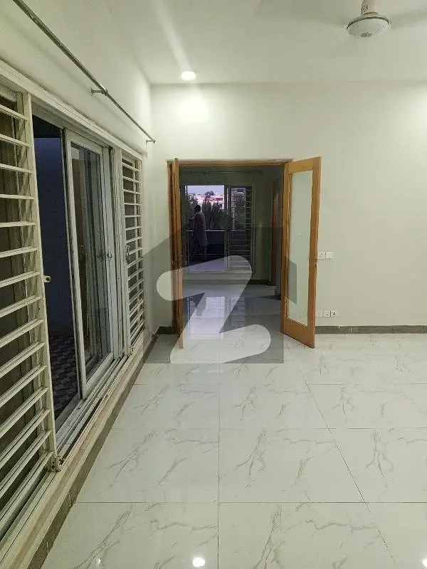 20 Marla Luxury Upper Portion For Rent inG-13 Islamabad