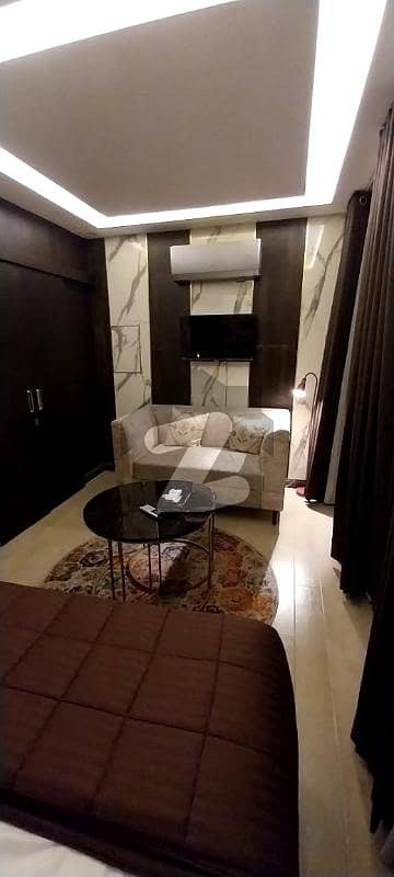 1 BED FULLY FURNISH APARTMENT AVAILEBAL FOR RENT IN BAHRIA TOWN LAHORE