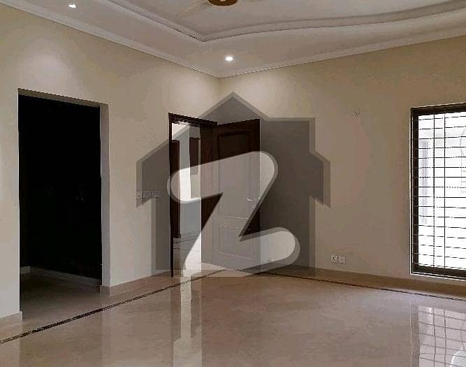 عسکری 11 عسکری,لاہور میں 5 کمروں کا 1 کنال مکان 7.41 کروڑ میں برائے فروخت۔