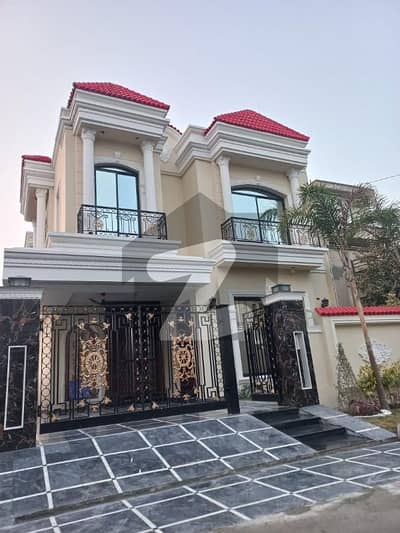 10 Marla Brand New House For Sale Green City