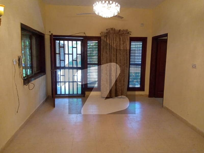 700 yard 5 bed Bungalow for rent in DHA Karachi