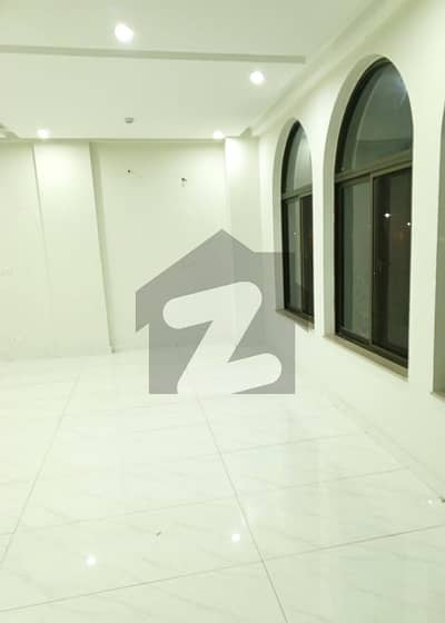 4 MARLA COMMERCIAL FLOOR FOR RENT IN DHA PHASE 6 CCA