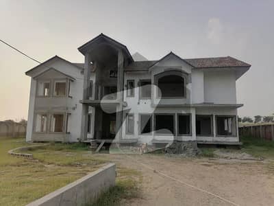 Farm House Grey Structure For Sale