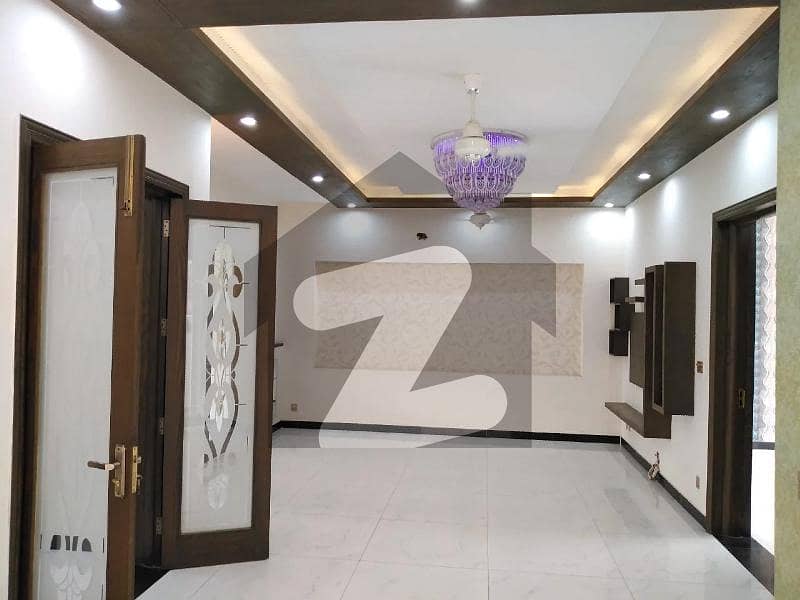 ڈی ایچ اے فیز 7 ڈیفنس (ڈی ایچ اے),لاہور میں 4 کمروں کا 10 مرلہ مکان 4.59 کروڑ میں برائے فروخت۔
