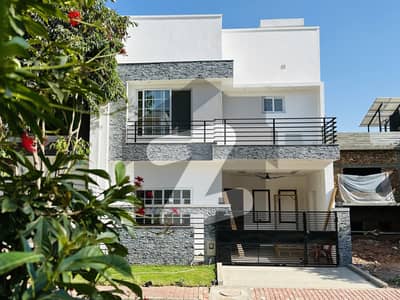 Brand New 5 Marla Designer House Available for Sale