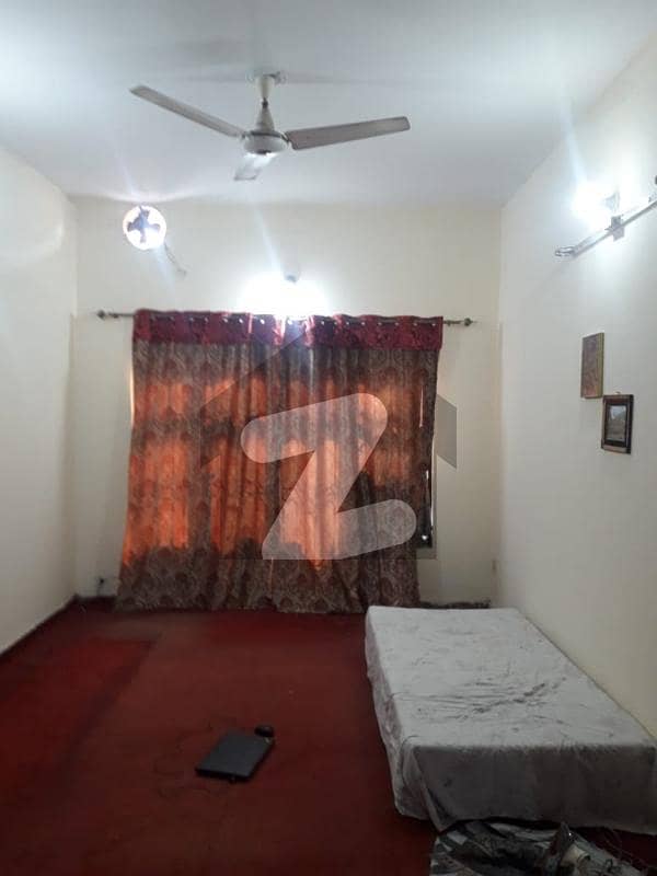 فیصل ٹاؤن ۔ بلاک ڈی فیصل ٹاؤن,لاہور میں 2 کمروں کا 10 مرلہ زیریں پورشن 60.0 ہزار میں کرایہ پر دستیاب ہے۔