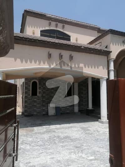 1kanal beautiful house for rent