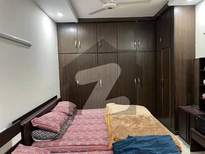 جی ۔ 10/4 جی ۔ 10,اسلام آباد میں 5 کمروں کا 7 مرلہ مکان 5.75 کروڑ میں برائے فروخت۔
