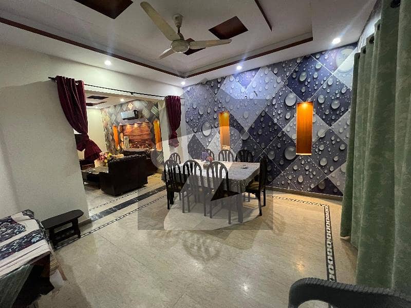 10 Marla Good House For Sale In Bahria Town Lahore