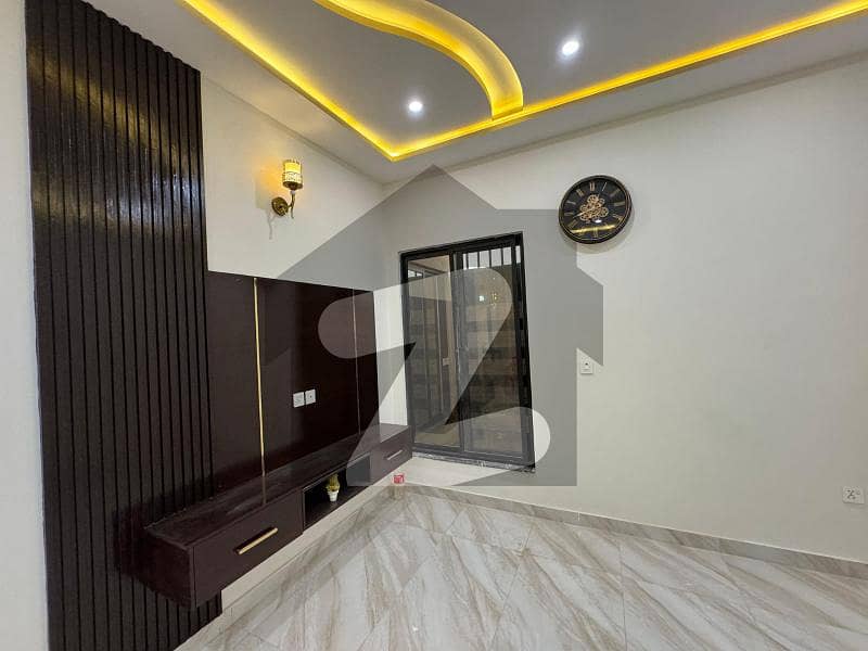 جزاک سٹی ملتان روڈ,لاہور میں 4 کمروں کا 5 مرلہ مکان 1.65 کروڑ میں برائے فروخت۔