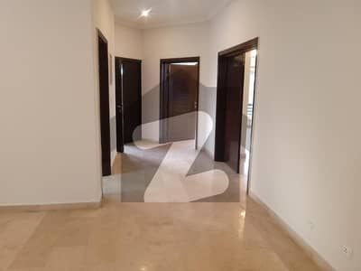 3 bed upper portion available for Rent in E-11 Islamabad