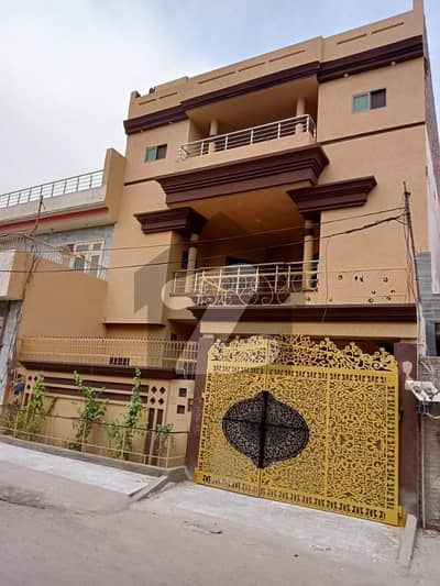 Officers Colony No 2 Madina Town House 7 Marla Triple Storey For Sale