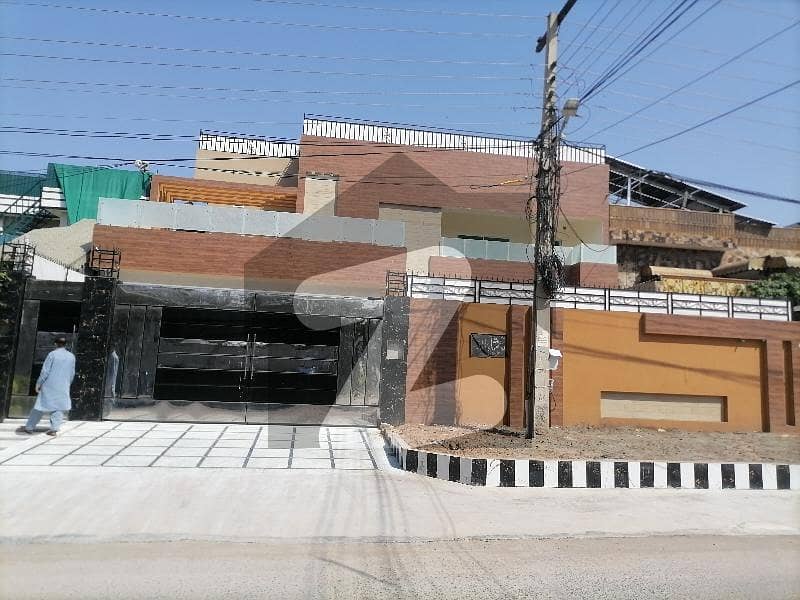 A Prime Location 1 Kanal House In Peshawar Is On The Market For Sale