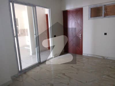 Prime Location 1700 Square Feet Flat For sale Available In Clifton