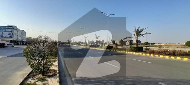 Prime Location Residential Plot Of 9 Marla In Raiwind Road Is Available