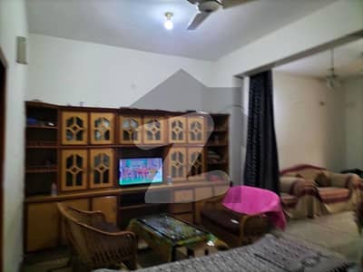 5 Marla Solid House Owner Build For Sale In E1 Block Johar Town