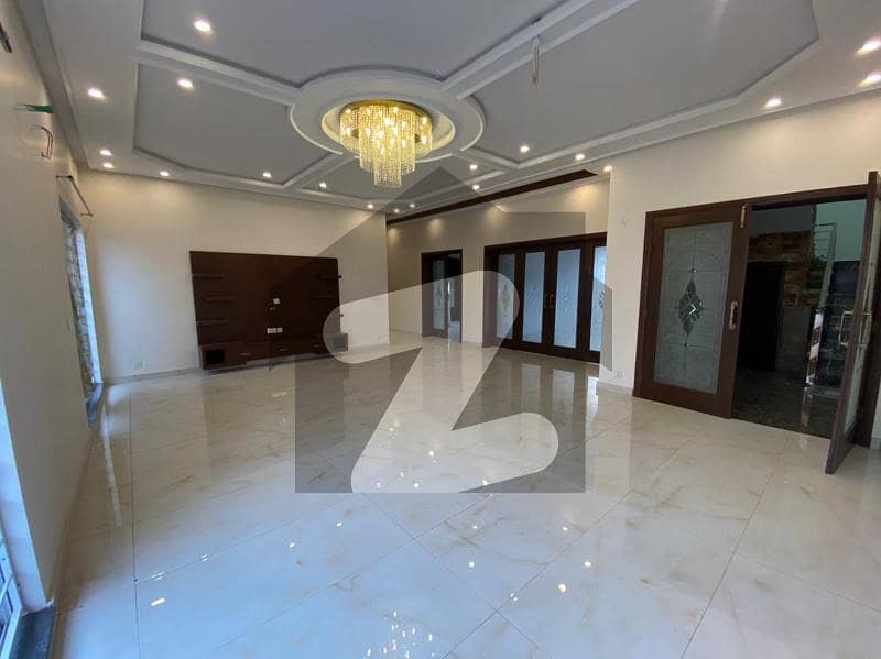 10 Marla Slightly Used House For Sale Near Jalal Son'S Prime Location Of DHA Lahore