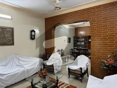 ریوینیو سوسائٹی لاہور میں 5 کمروں کا 1 کنال مکان 4.0 کروڑ میں برائے فروخت۔