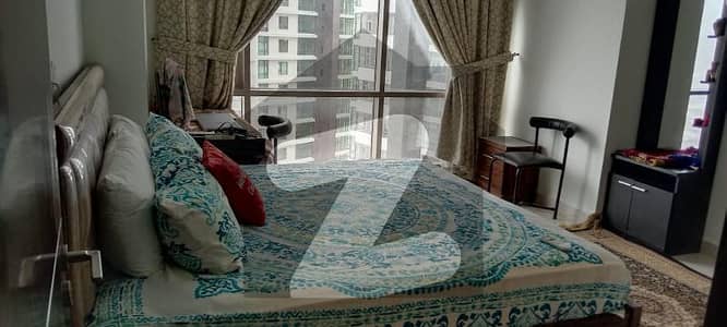CHANCE DEAL 2 BED FULLY FURNISHED AVAILABLE FOR RENT IN EMAAR