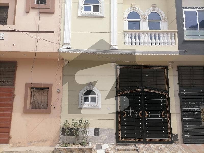 فیروزپور روڈ لاہور میں 3 کمروں کا 3 مرلہ مکان 78.0 لاکھ میں برائے فروخت۔