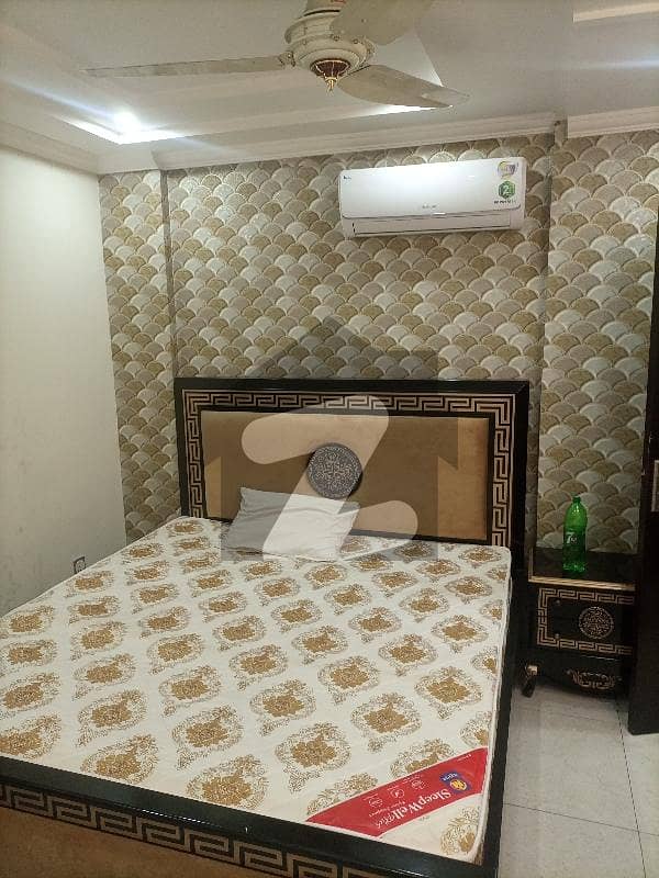 بحریہ ٹاؤن سیکٹر سی بحریہ ٹاؤن,لاہور میں 1 کمرے کا 2 مرلہ فلیٹ 35.0 ہزار میں کرایہ پر دستیاب ہے۔