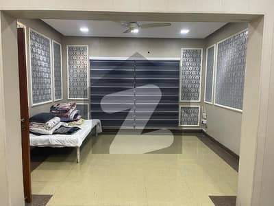 10 MARLA HOUSE IN SHAHEEN BLOCK AVAILABLE FOR RENT BAHRIA TOWN LAHORE