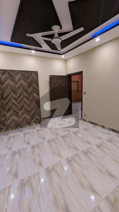 07 Marla Luxury Designer House With Gas For Rent Phase 8 Bahria Town Rawalpindi