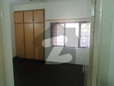 700 Sq Ft Flat For Sale In G-11/3