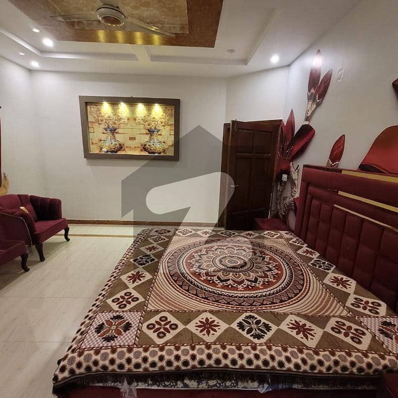 10 MARLA LIKE NEW FURNISH UPPER PORTION AVAILEBAL FOR RENT IN BAHRIA TOWN LAHORE