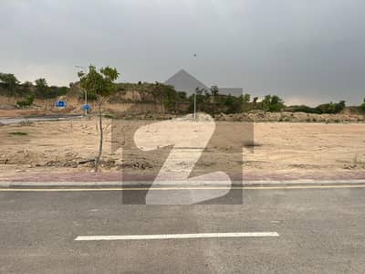 1 Kanal Beautiful Plot in Judicial Colony For Sale
