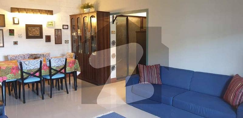 3 Bed D/D Newly Renovated Flat Available For Sale In (Hassan Extension)