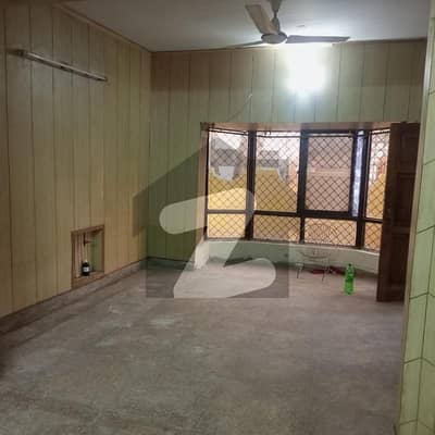 40*80 Ground Portion For Rent Beautiful Location Reasonable Prices 3 Bed 3 Bath Tv Lounge Kitchen Store Beautiful Marble Flooring