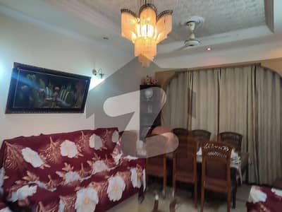 جوہر ٹاؤن لاہور میں 4 کمروں کا 7 مرلہ مکان 3.0 کروڑ میں برائے فروخت۔