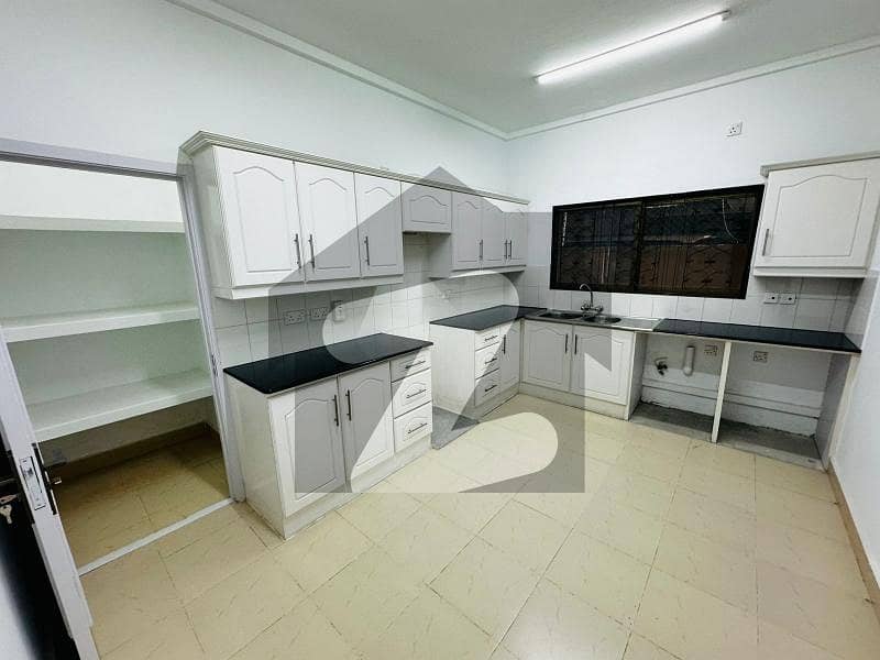 F-8 House for sale F-8 House for sale