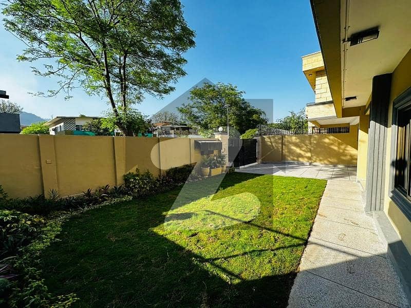 F-8 House For Sale F-8 House For Sale