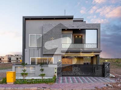 10 Marla Designer House For Sale