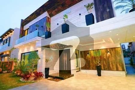 ڈی ایچ اے فیز 6 ڈیفنس (ڈی ایچ اے),لاہور میں 5 کمروں کا 1 کنال مکان 3.45 لاکھ میں کرایہ پر دستیاب ہے۔